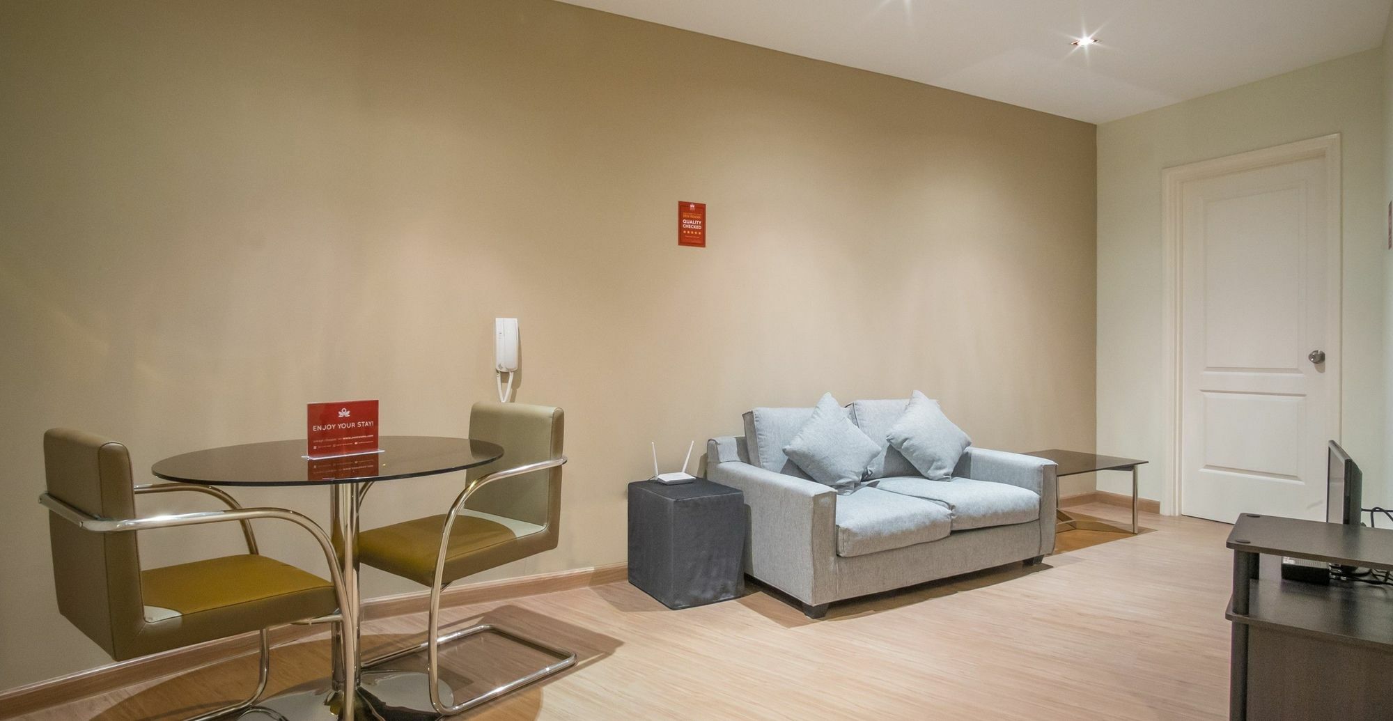 Zen Home Gramercy Residences Makati Makati City ภายนอก รูปภาพ