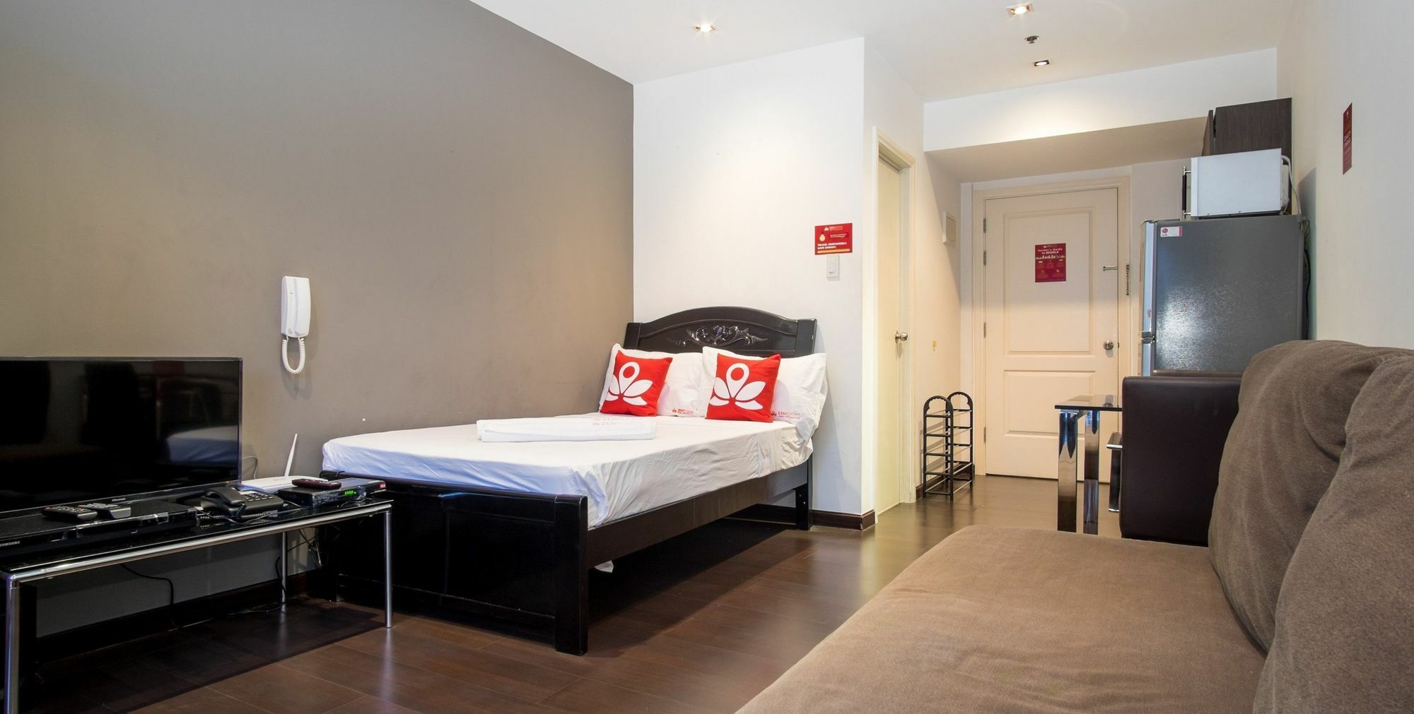 Zen Home Gramercy Residences Makati Makati City ภายนอก รูปภาพ