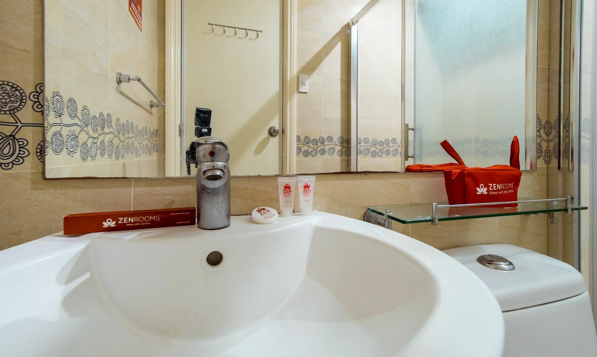 Zen Home Gramercy Residences Makati Makati City ภายนอก รูปภาพ